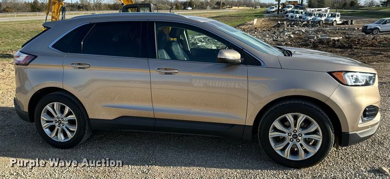 image for item EN5230 2020 Ford Edge Titanium SUV