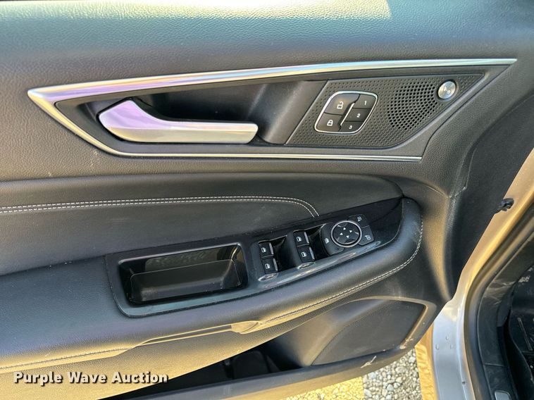 image for item EN5230 2020 Ford Edge Titanium SUV