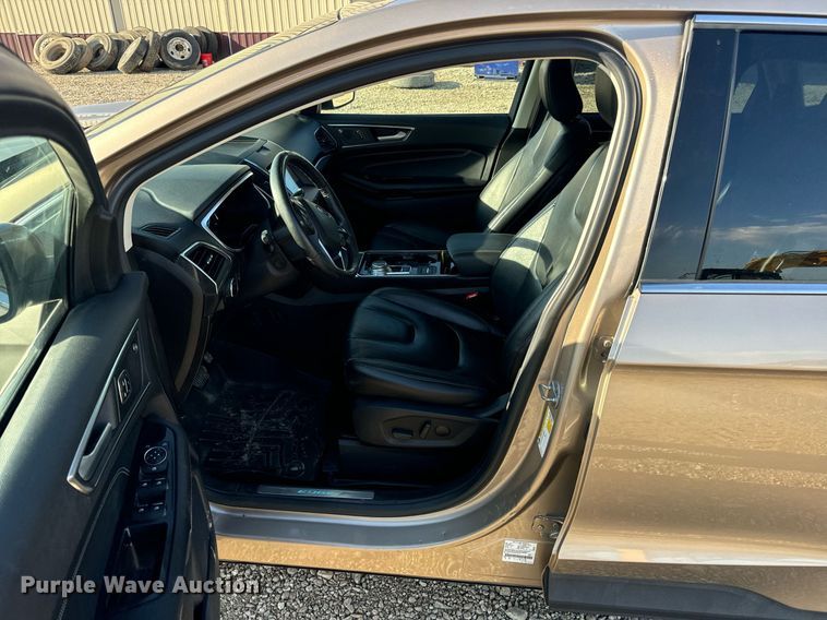 image for item EN5230 2020 Ford Edge Titanium SUV