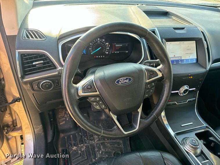 image for item EN5230 2020 Ford Edge Titanium SUV