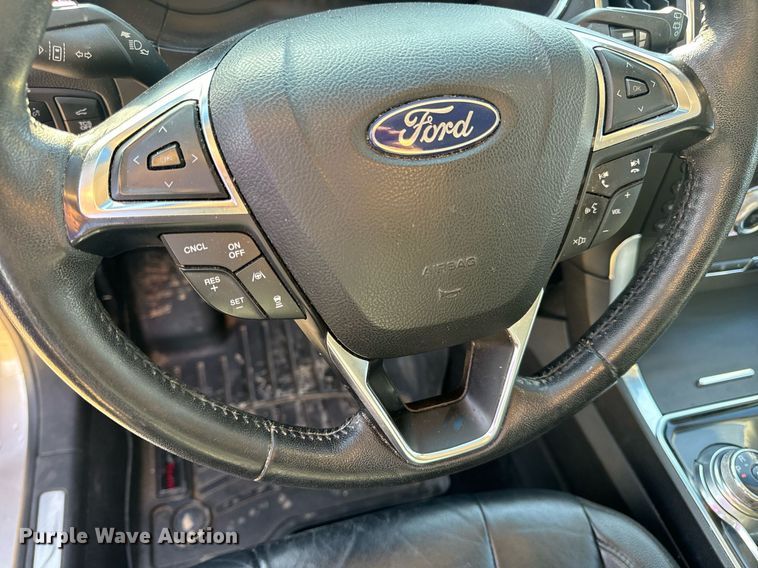 image for item EN5230 2020 Ford Edge Titanium SUV