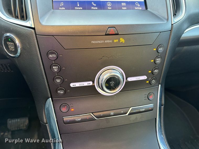 image for item EN5230 2020 Ford Edge Titanium SUV