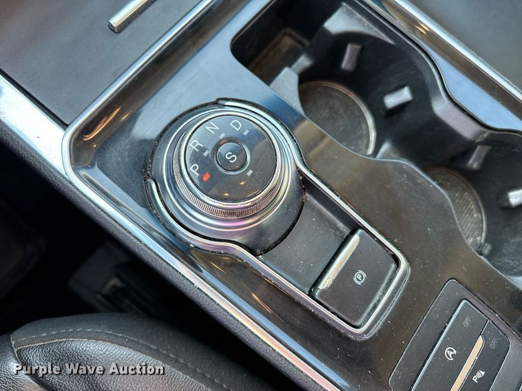 image for item EN5230 2020 Ford Edge Titanium SUV