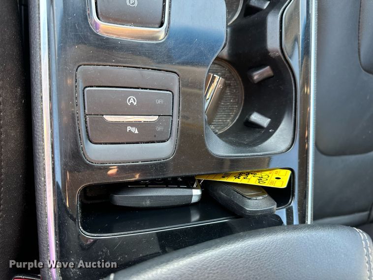 image for item EN5230 2020 Ford Edge Titanium SUV