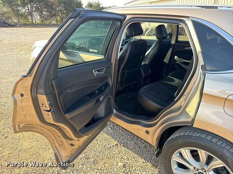 image for item EN5230 2020 Ford Edge Titanium SUV