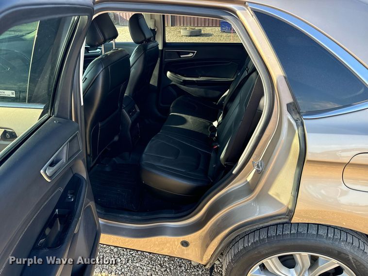 image for item EN5230 2020 Ford Edge Titanium SUV