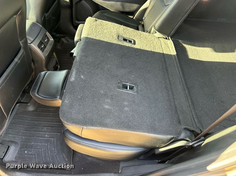 image for item EN5230 2020 Ford Edge Titanium SUV