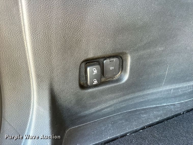 image for item EN5230 2020 Ford Edge Titanium SUV