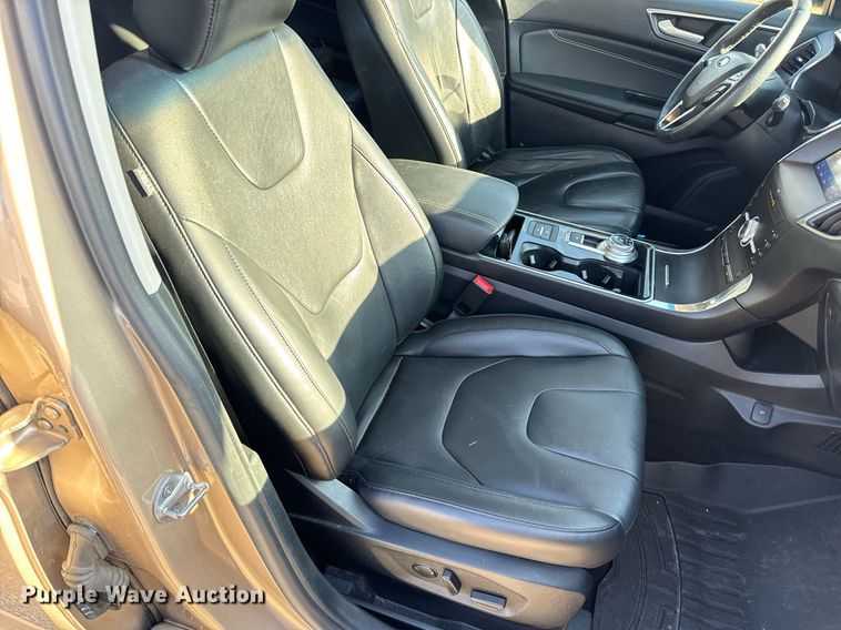 image for item EN5230 2020 Ford Edge Titanium SUV