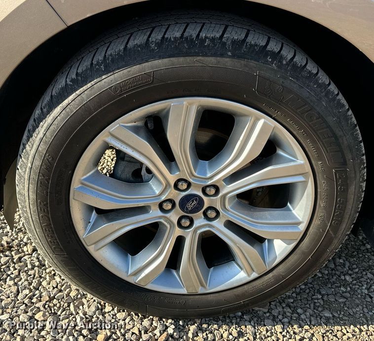 image for item EN5230 2020 Ford Edge Titanium SUV