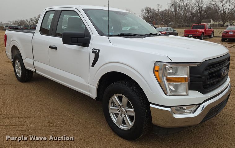 image for item EN8687 2021 Ford F150 SuperCab pickup truck