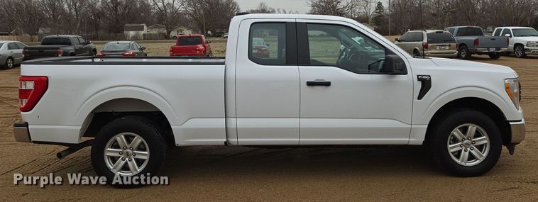 image for item EN8687 2021 Ford F150 SuperCab pickup truck