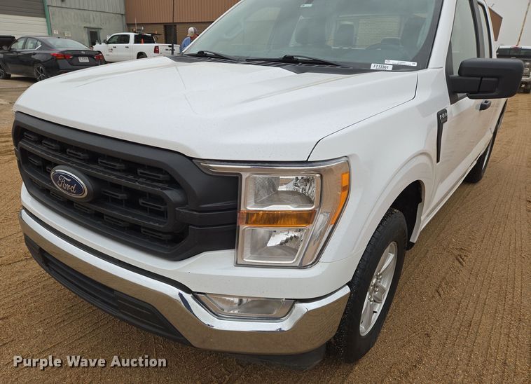 image for item EN8687 2021 Ford F150 SuperCab pickup truck