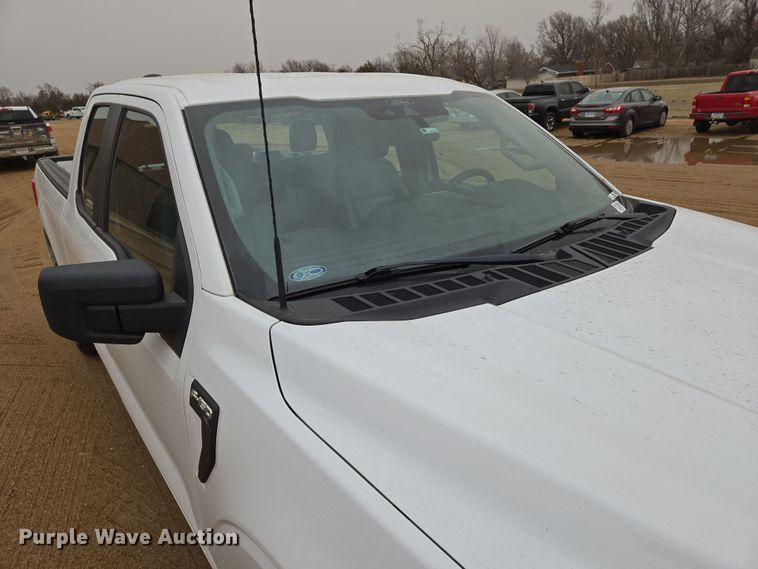 image for item EN8687 2021 Ford F150 SuperCab pickup truck