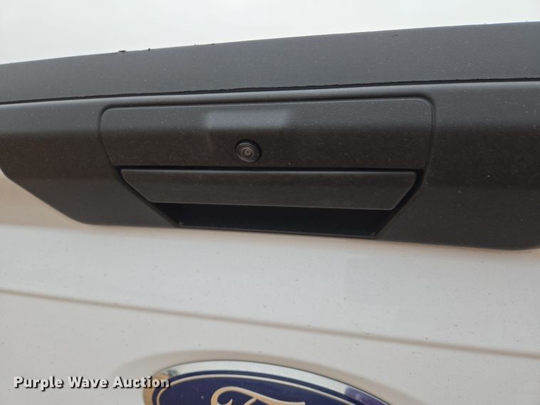 image for item EN8687 2021 Ford F150 SuperCab pickup truck