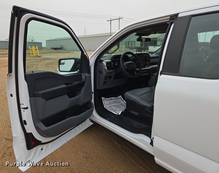 image for item EN8687 2021 Ford F150 SuperCab pickup truck