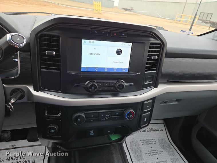 image for item EN8687 2021 Ford F150 SuperCab pickup truck