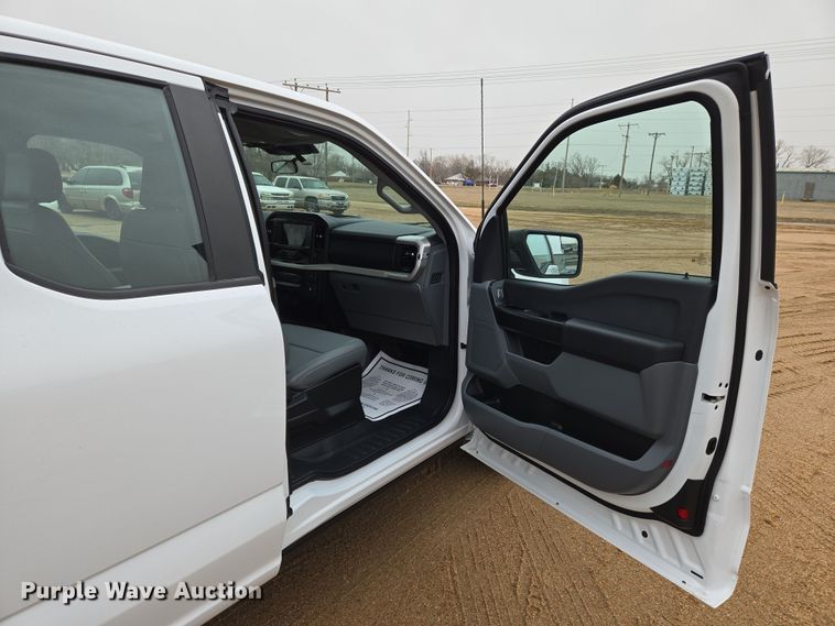 image for item EN8687 2021 Ford F150 SuperCab pickup truck