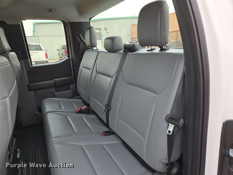 image for item EN8687 2021 Ford F150 SuperCab pickup truck