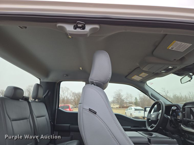 image for item EN8687 2021 Ford F150 SuperCab pickup truck