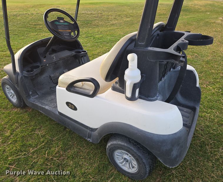 image for item EN8776 2018 Club Car Precedent i2 Electric ERIC golf cart