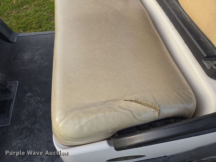 image for item EN8776 2018 Club Car Precedent i2 Electric ERIC golf cart