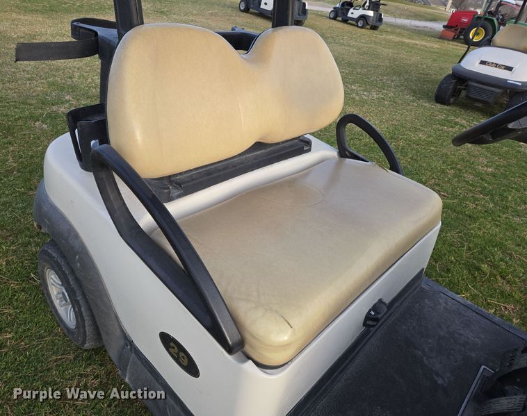 image for item EN8776 2018 Club Car Precedent i2 Electric ERIC golf cart