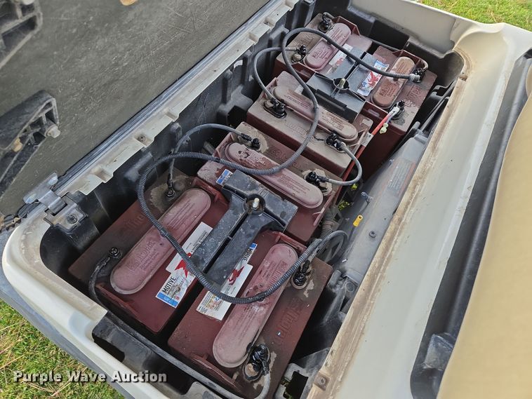 image for item EN8776 2018 Club Car Precedent i2 Electric ERIC golf cart