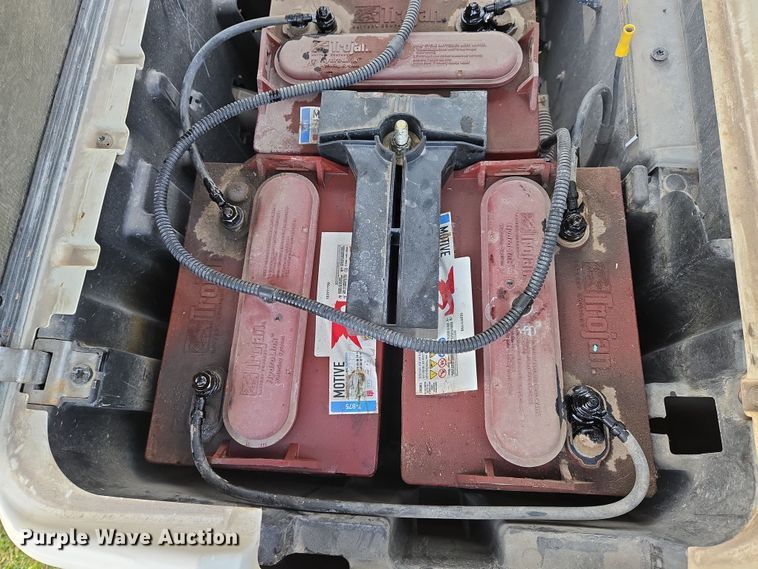 image for item EN8776 2018 Club Car Precedent i2 Electric ERIC golf cart