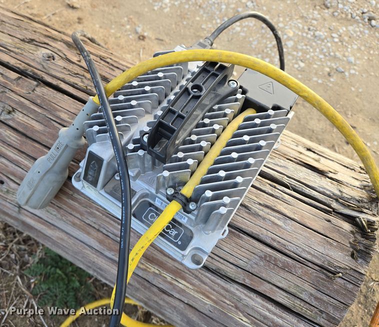 image for item EN8776 2018 Club Car Precedent i2 Electric ERIC golf cart