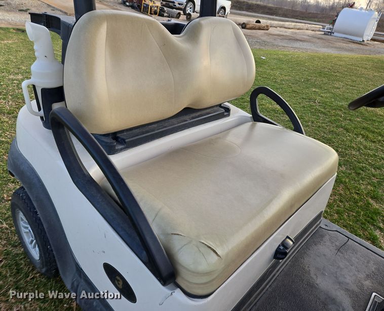 image for item EN8777 2017 Club Car Precedent i2 Electric ERIC golf cart