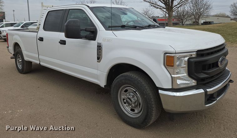 image for item EN8801 2021 Ford F250 Super Duty XL Crew Cab pickup truck