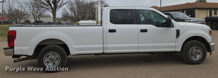 image for item EN8801 2021 Ford F250 Super Duty XL Crew Cab pickup truck