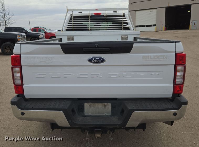 image for item EN8801 2021 Ford F250 Super Duty XL Crew Cab pickup truck