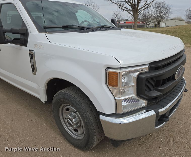 image for item EN8801 2021 Ford F250 Super Duty XL Crew Cab pickup truck