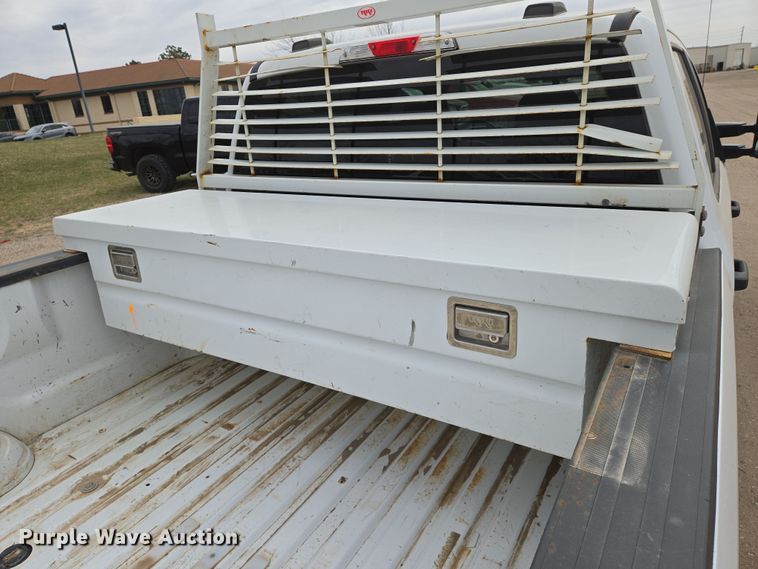 image for item EN8801 2021 Ford F250 Super Duty XL Crew Cab pickup truck