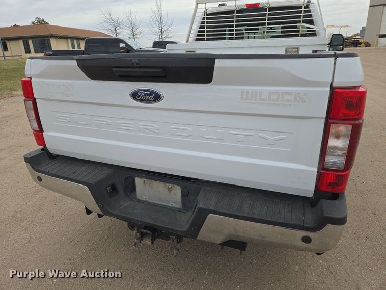 image for item EN8801 2021 Ford F250 Super Duty XL Crew Cab pickup truck
