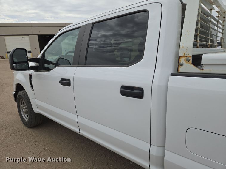 image for item EN8801 2021 Ford F250 Super Duty XL Crew Cab pickup truck