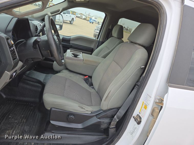 image for item EN8801 2021 Ford F250 Super Duty XL Crew Cab pickup truck