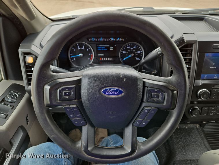 image for item EN8801 2021 Ford F250 Super Duty XL Crew Cab pickup truck