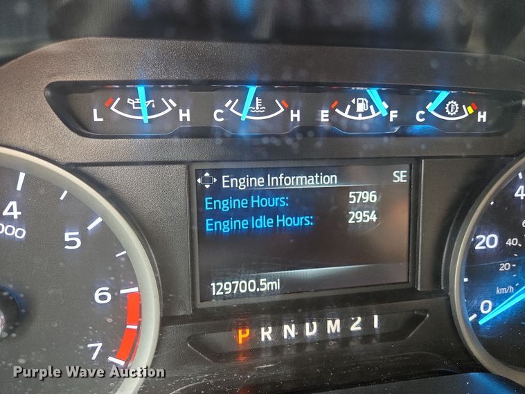 image for item EN8801 2021 Ford F250 Super Duty XL Crew Cab pickup truck