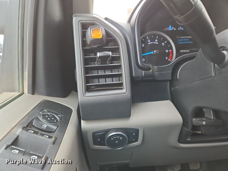 image for item EN8801 2021 Ford F250 Super Duty XL Crew Cab pickup truck