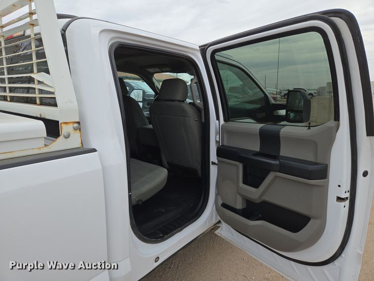 image for item EN8801 2021 Ford F250 Super Duty XL Crew Cab pickup truck