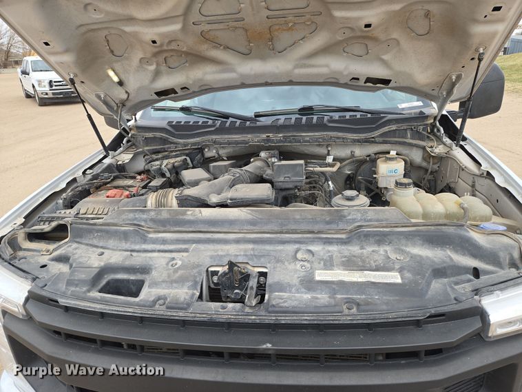 image for item EN8801 2021 Ford F250 Super Duty XL Crew Cab pickup truck