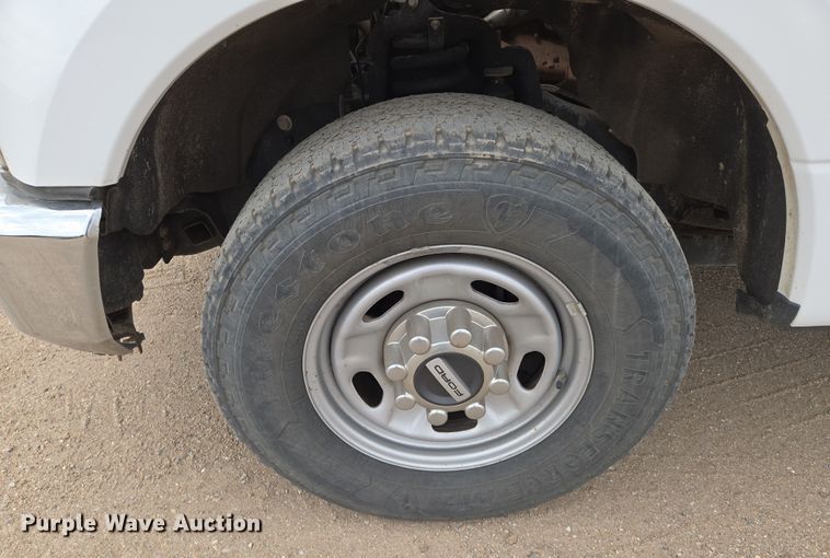 image for item EN8801 2021 Ford F250 Super Duty XL Crew Cab pickup truck