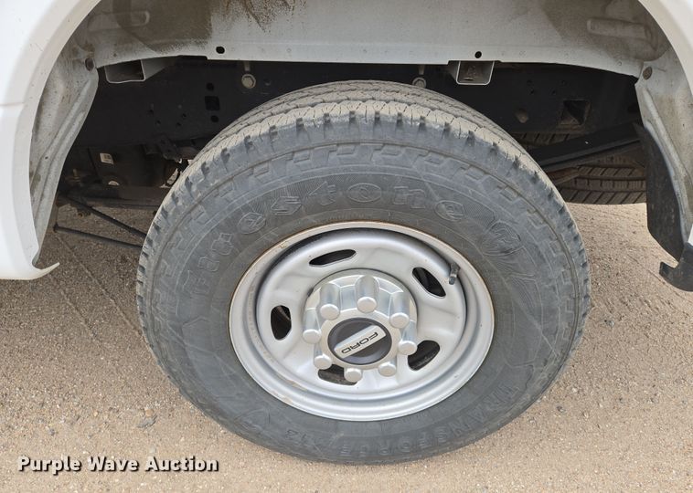 image for item EN8801 2021 Ford F250 Super Duty XL Crew Cab pickup truck