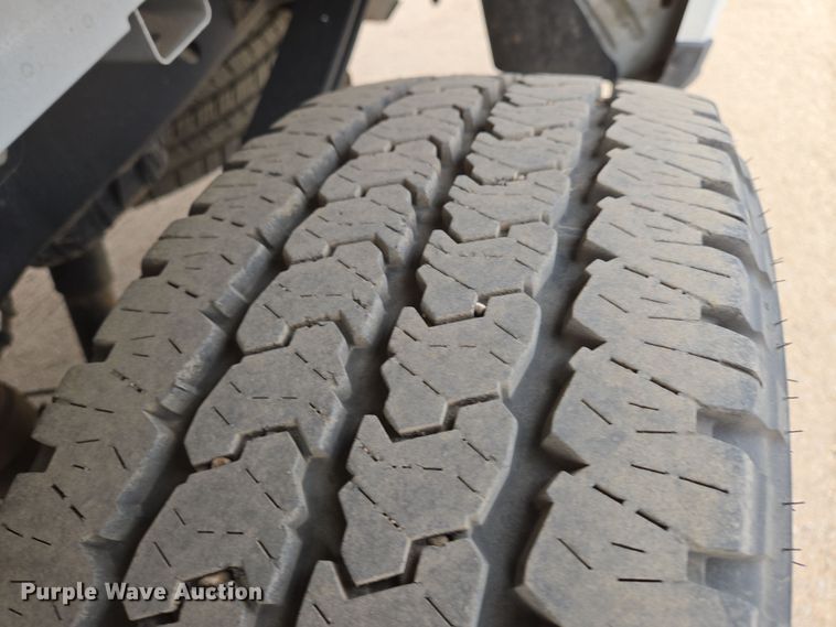 image for item EN8801 2021 Ford F250 Super Duty XL Crew Cab pickup truck