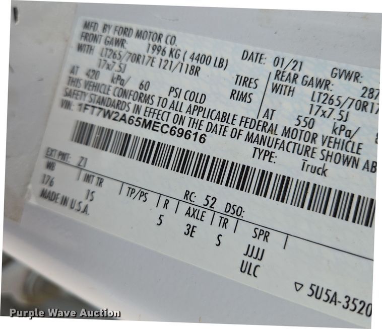 image for item EN8801 2021 Ford F250 Super Duty XL Crew Cab pickup truck