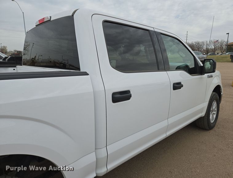 image for item EN8802 2019 Ford F150 XLT SuperCrew pickup truck