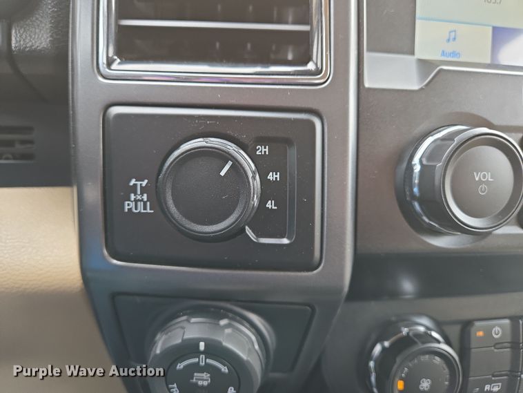 image for item EN8802 2019 Ford F150 XLT SuperCrew pickup truck